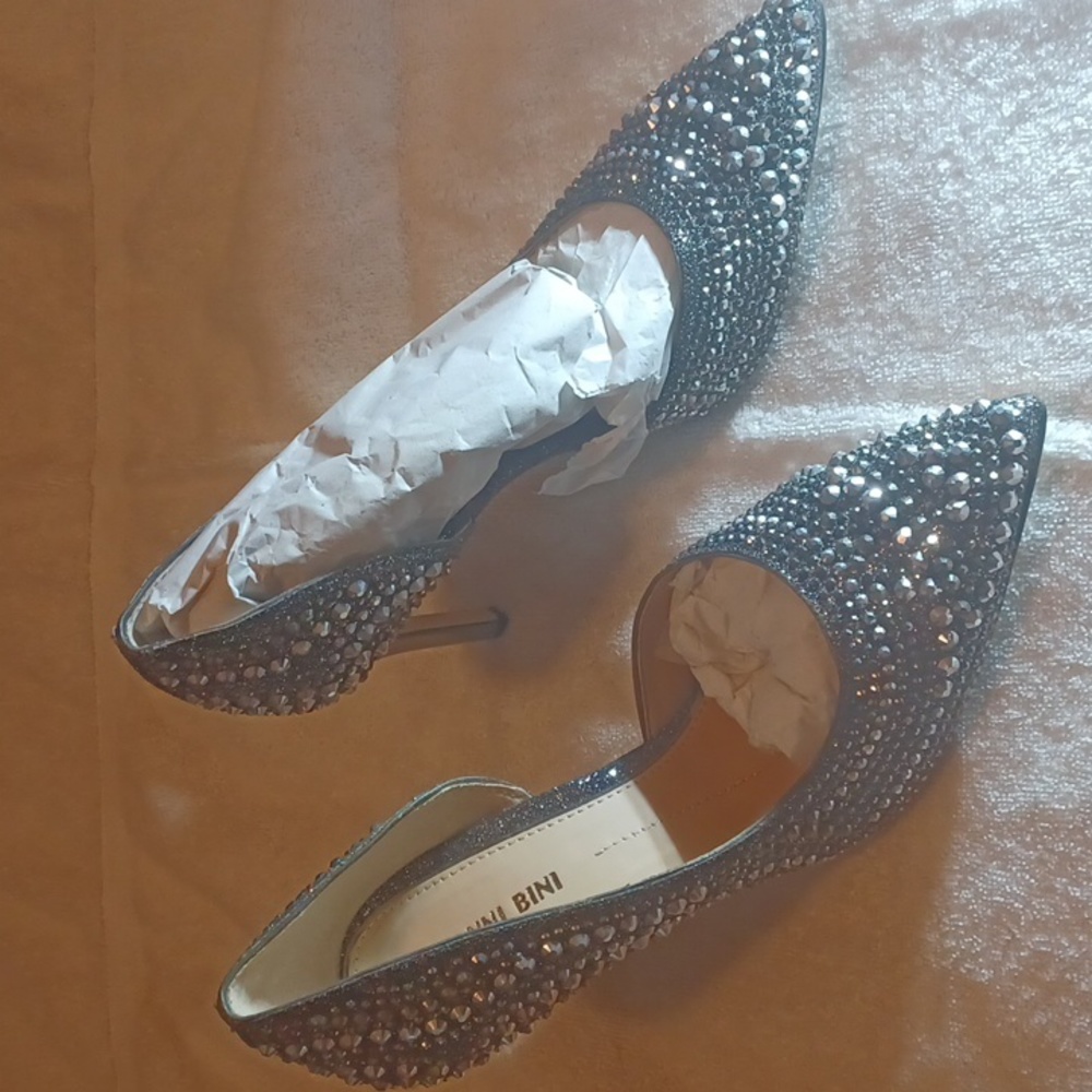 Gianni Bini Black heels